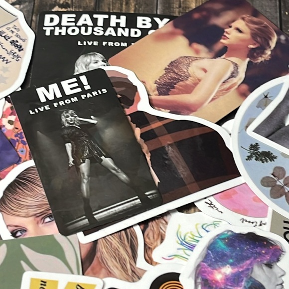 5for$10 Singer Taylor Swift Red Album 50Pc Stickers Waterbottle, Notebook, More - Picture 2 of 4